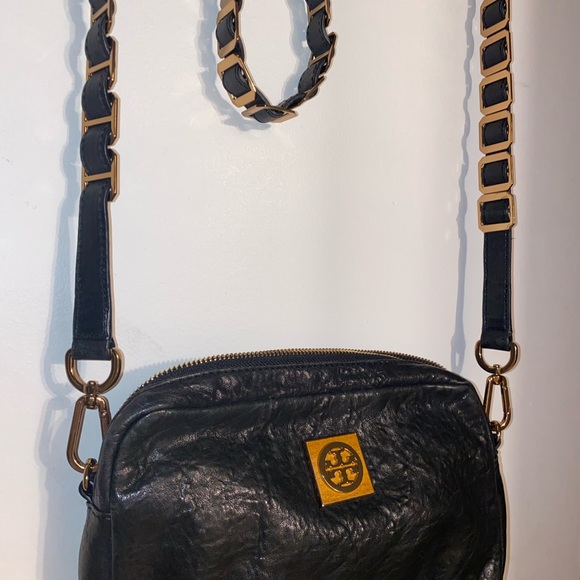 ♥️🥰100% Authentic Tory Burch Black Leather Crossbody Bag - Picture 4 of 14